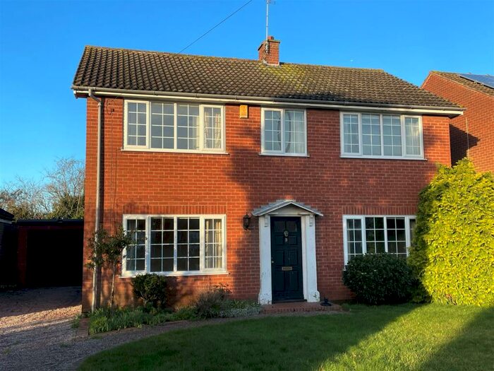 4 Bedroom Detached House For Sale In Eastfield, North Muskham, Newark, NG23