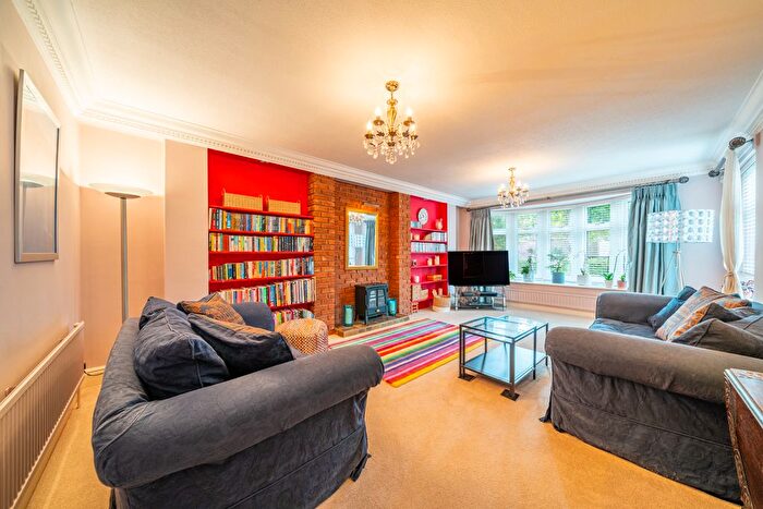 4 Bedroom Detached House For Sale In Richmond Drive, Mapperley Park, NG3