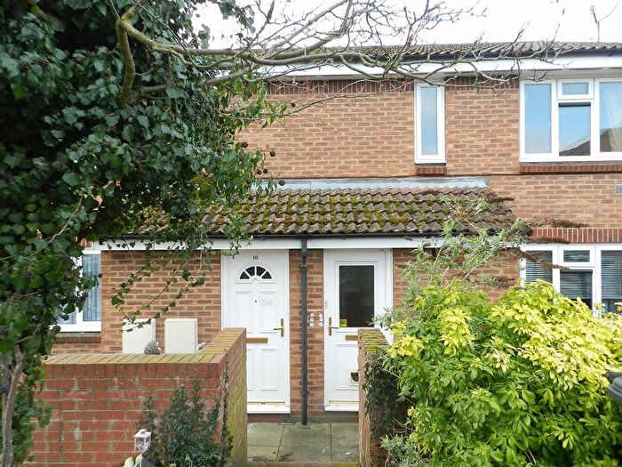 1 Bedroom Flat To Rent In Lipscomb Drive, Flitwick, MK45