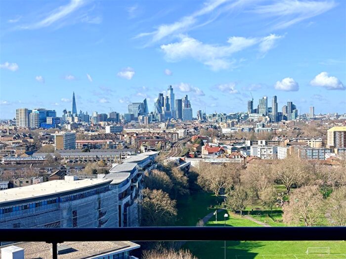 2 Bedroom Flat For Sale In Grand Regent Tower, Bethnal Green, E2
