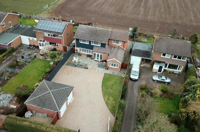 4 Bedroom Detached House For Sale In Church Lane, Thrumpton, NG11