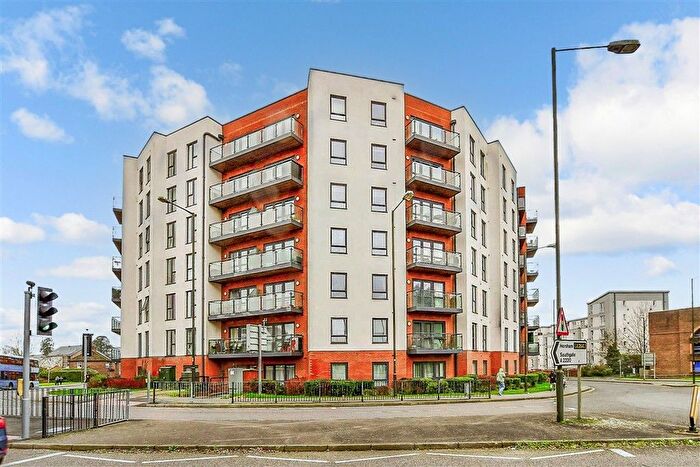 1 Bedroom Flat For Sale In Ifield Road, West Green, Crawley, West Sussex, RH11