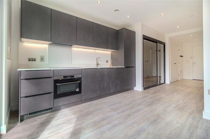 1 Bedroom Flat To Rent In Turing Way, Cambridge, CB3