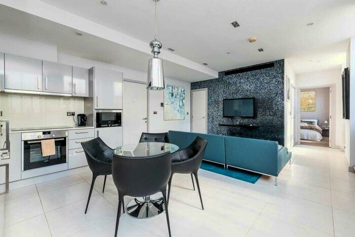 2 Bedroom Flat To Rent In Leonard Street, Liverpool Street, EC2A