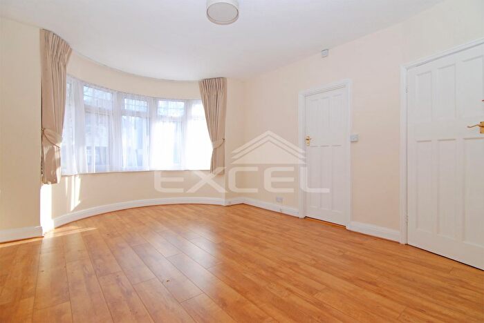 3 Bedroom Flat To Rent In Belsize Park, Belsize Park, London, NW3