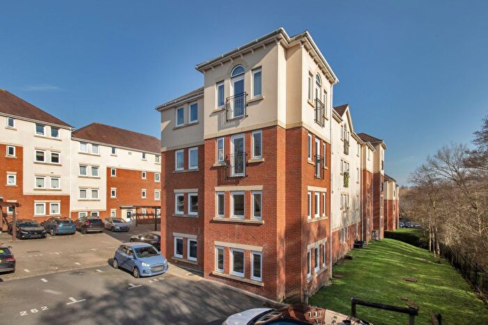 2 Bedroom Flat To Rent In Addison Road, Tunbridge Wells, TN2