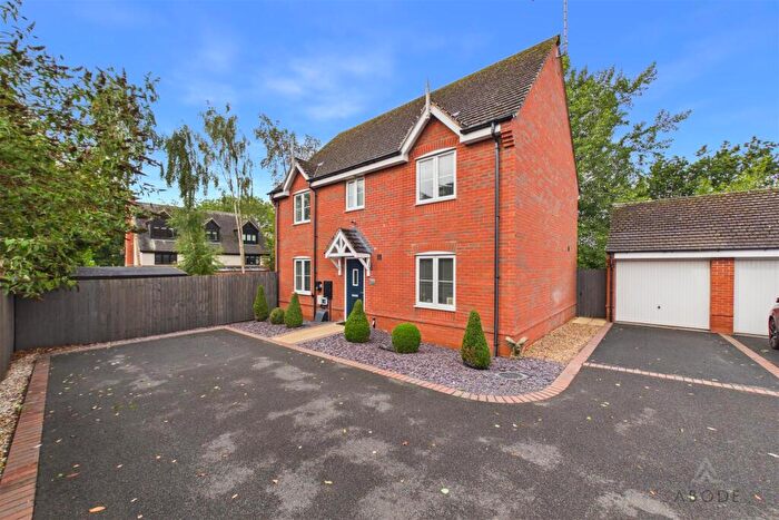 4 Bedroom Detached House For Sale In Ridge End Drive, Outwoods, Burton-On-Trent, DE13
