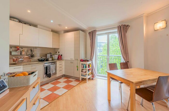 2 Bedroom Flat To Rent In Naxos Building, Isle Of Dogs, London, E14