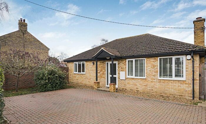 3 Bedroom Detached Bungalow For Sale In Way Lane, Waterbeach, Cambridge, CB25