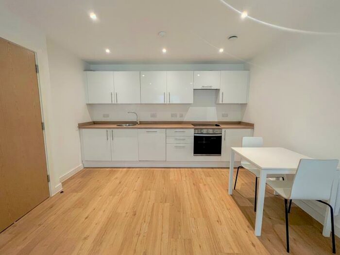 1 Bedroom Apartment To Rent In The Plaza, Manchester, X1