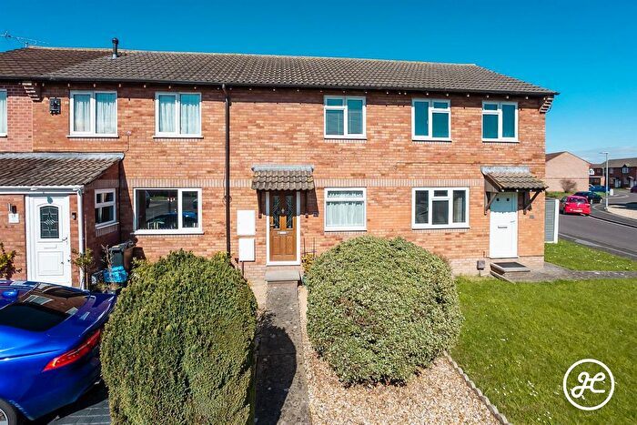 2 Bedroom Terraced House For Sale In Linley Close, Bridgwater, TA6