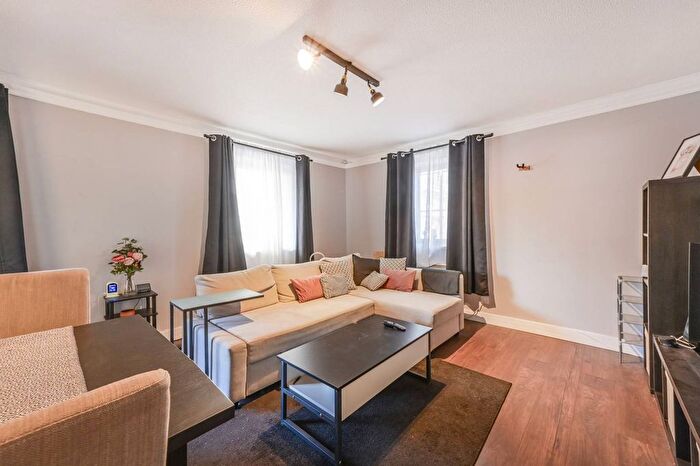 1 Bedroom Flat To Rent In Royal Mint, Tower Hill, London, E1