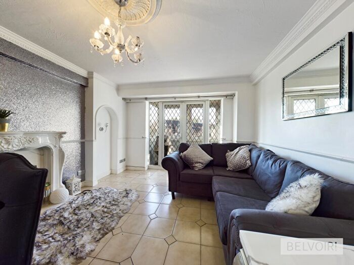 2 Bedroom Flat To Rent In Faraday House, Bell Barn Road, Park Central, Birmingham, B15