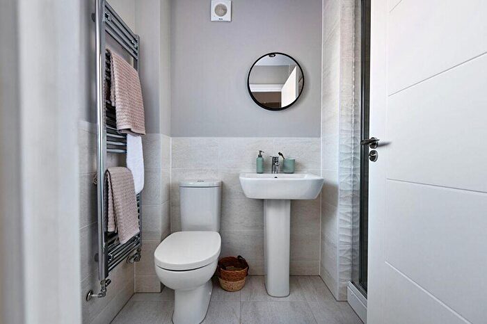 4 Bedroom Detached House For Sale In Halstead Road, Kirby Cross, CO13