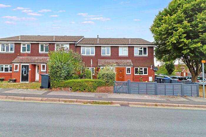 3 Bedroom Terraced House For Sale In Butler Close, Salisbury, SP2