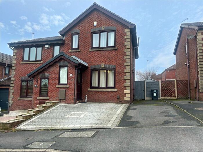 3 Bedroom Semi Detached House For Sale In Adswood Close, Waterhead, Oldham, OL4