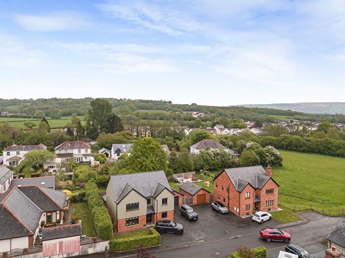 5 Bedroom Detached House For Sale In Llys Gwynan, Llandybie, Ammanford, SA18
