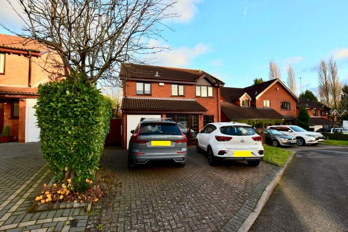 4 Bedroom Detached House To Rent In Larkfield Way, Allesley Green, Coventry - Available Now, CV5