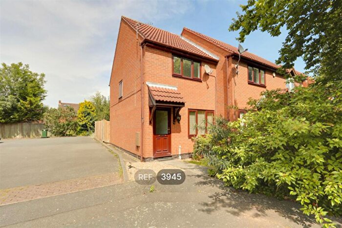 2 Bedroom Terraced House To Rent In Herons Court, West Bridgford, Nottingham, NG2