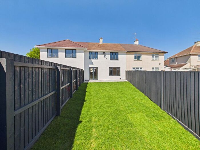 3 Bedroom Terraced House For Sale In Meadowleaze, Gloucester, GL2