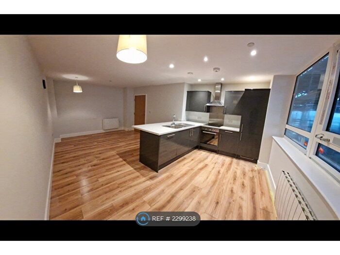 2 Bedroom Flat To Rent In Vista Tower, Stevenage, SG1