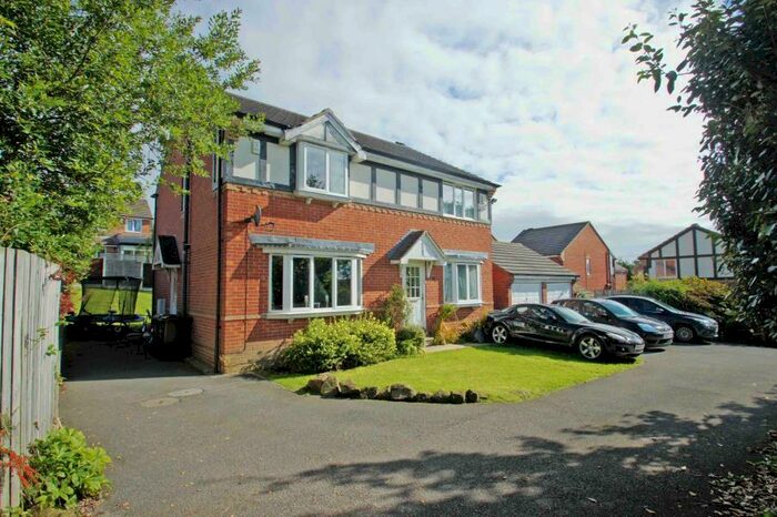 3 Bedroom Property To Rent In Wodside Avenue, Meanwood, LS7