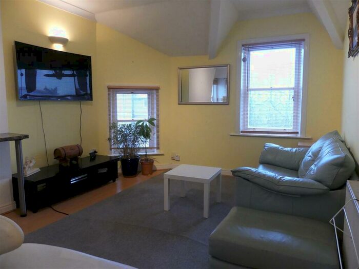 2 Bedroom Apartment To Rent In Wells Road, Ilkley, LS29
