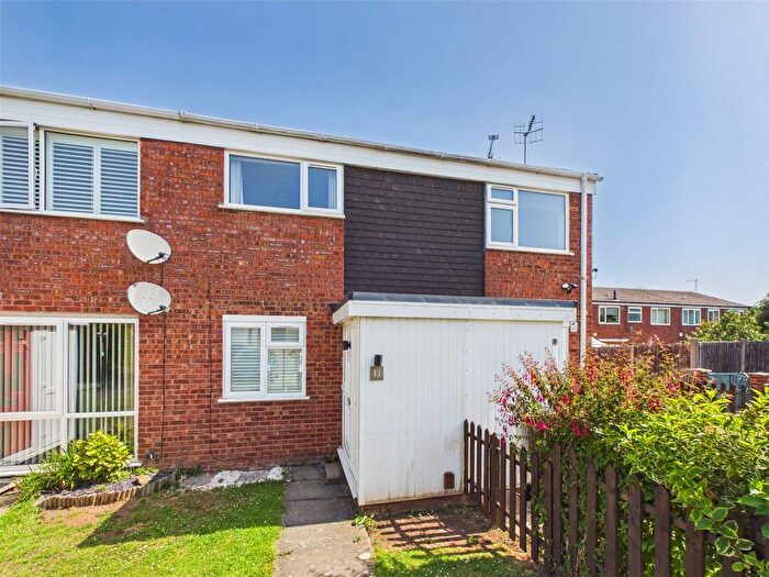 2 Bedroom Flat For Sale In Nailsworth Close, Worcester, Worcestershire, WR4