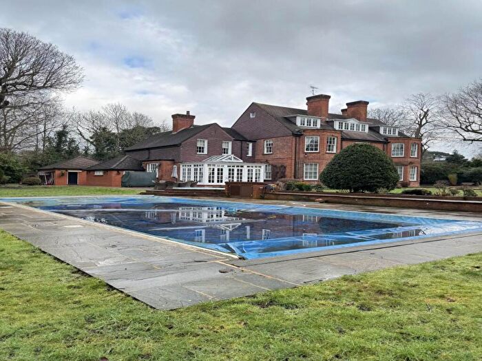 7 Bedroom House To Rent In Mount Park Road, Harrow-on-the-hill, HA1