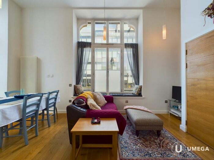 2 Bedroom Flat To Rent In Simpson Loan, Quartermile, Edinburgh, EH3