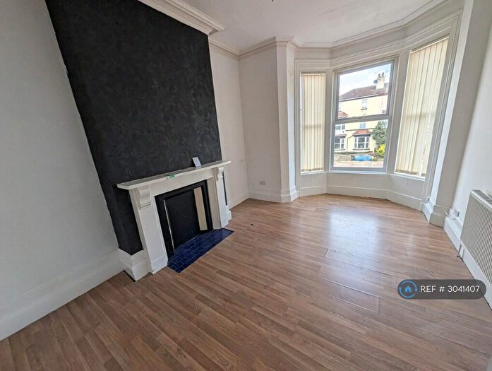 1 Bedroom Flat To Rent In Bath St, Southport, PR9