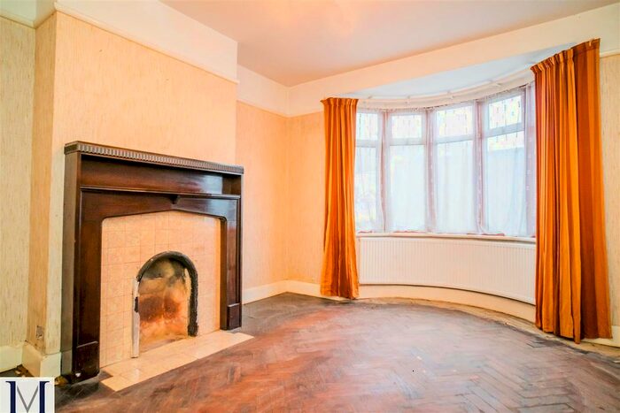 3 Bedroom Terraced House To Rent In Ash Grove, Heston, Hounslow TW5