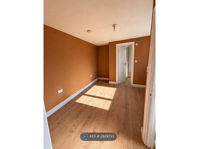 Studio To Rent In Port Street, Evesham, WR11