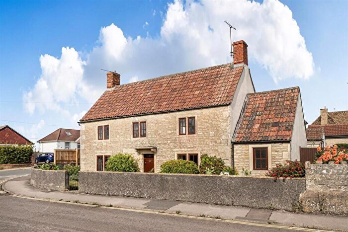3 Bedroom Detached House For Sale In Wood Lane, Chippenham, SN15