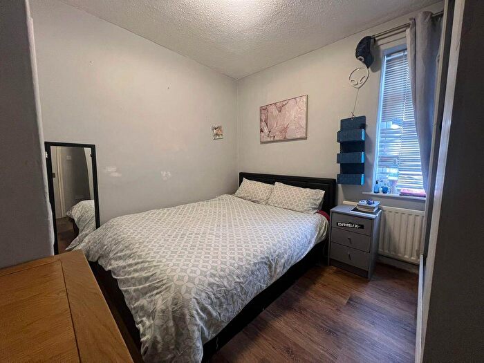 1 Bedroom Property To Rent In Double Room, Fossway, Newcastle Upon Tyne, NE6