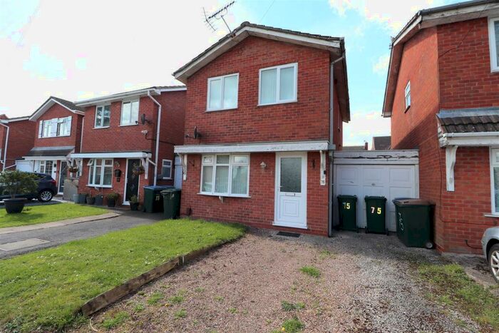 3 Bedroom Detached House To Rent In Pembury Avenue, Longford, CV6