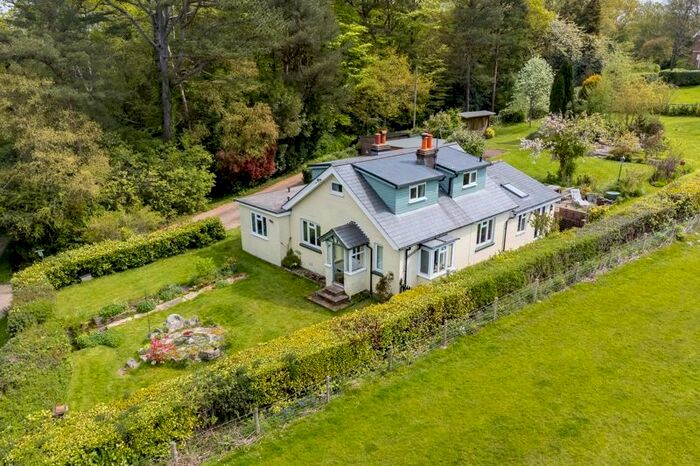 3 Bedroom Detached House For Sale In Howbourne Lane, Buxted, Uckfield, TN22