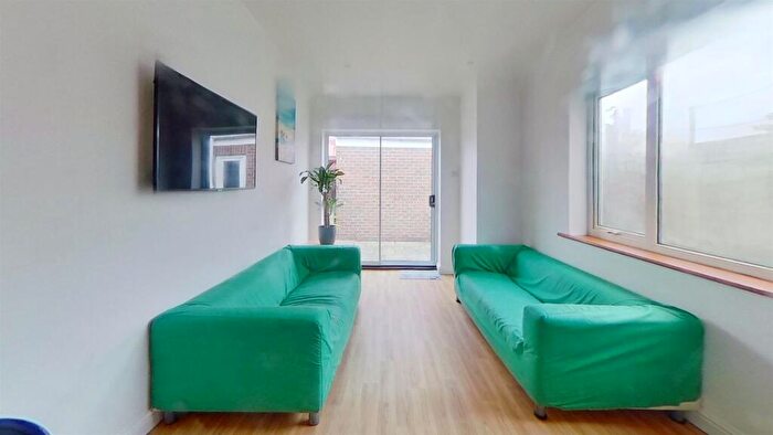 5 Bedroom Private Halls To Rent In Telephone Road, Southsea, Portsmouth, PO4