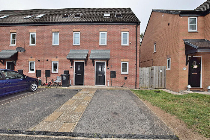 3 Bedroom End Of Terrace House For Sale In St. Cuthberts Close, Colburn, DL9
