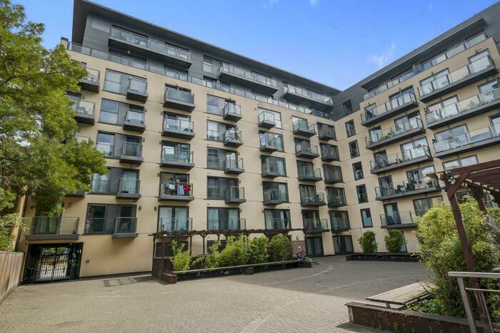 1 Bedroom Apartment To Rent In Slough, Berkshire, SL1