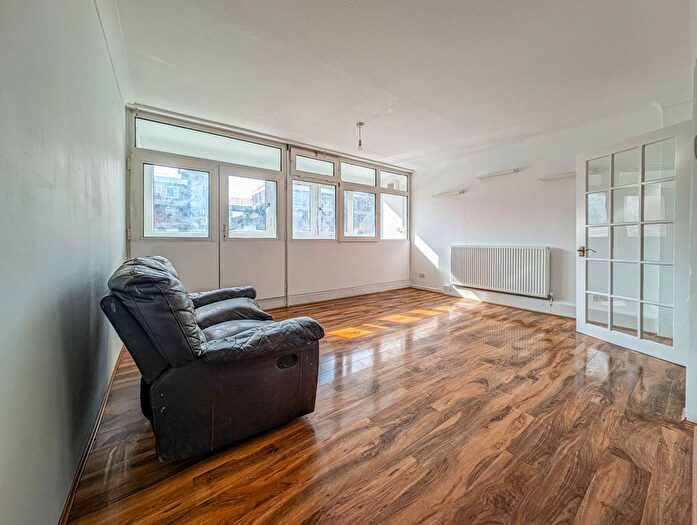 4 Bedroom Maisonette To Rent In Ryefield Path, London, SW15