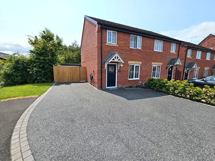 3 Bedroom Semi-Detached House For Sale In Sandstone Lane, Tarporley, CW6