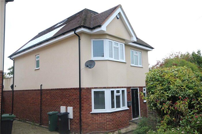 4 Bedroom Detached House To Rent In Colman Close, Epsom, Surrey, KT18