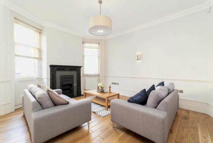 2 Bedroom Flat To Rent In Welbeck Street, London, W1G