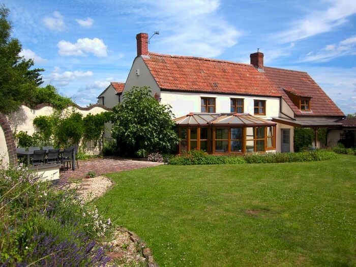 4 Bedroom Farm House To Rent In Veal Lane, Walton, Street, BA16