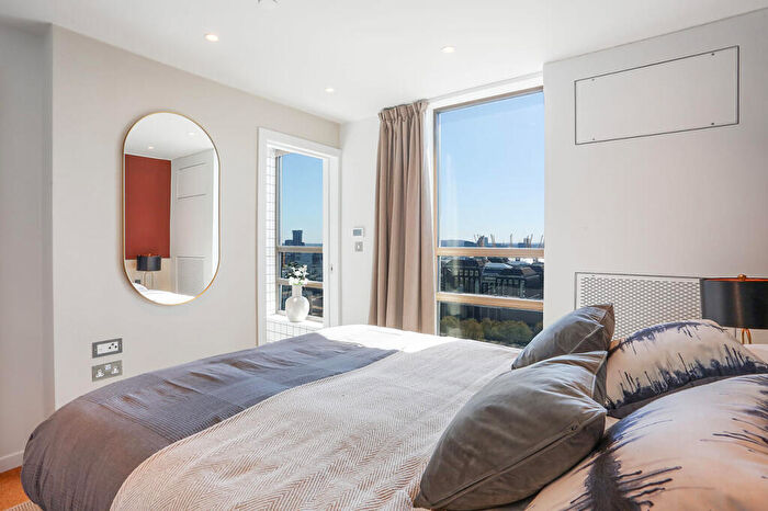 2 Bedroom Flat To Rent In Balfron Tower, St Leonards Road, London, E14