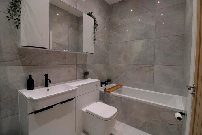 1 Bedroom Apartment For Sale In Brunswick Hill, Reading, RG1
