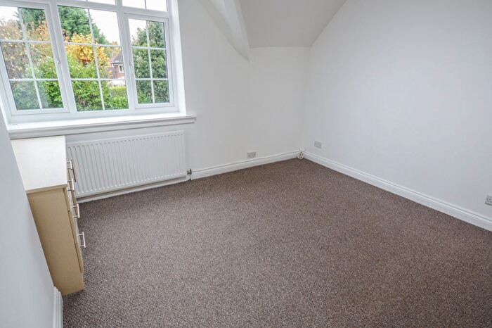 3 Bedroom Terraced House For Sale In Lawrence Road, Broadheath, Altrincham, WA14