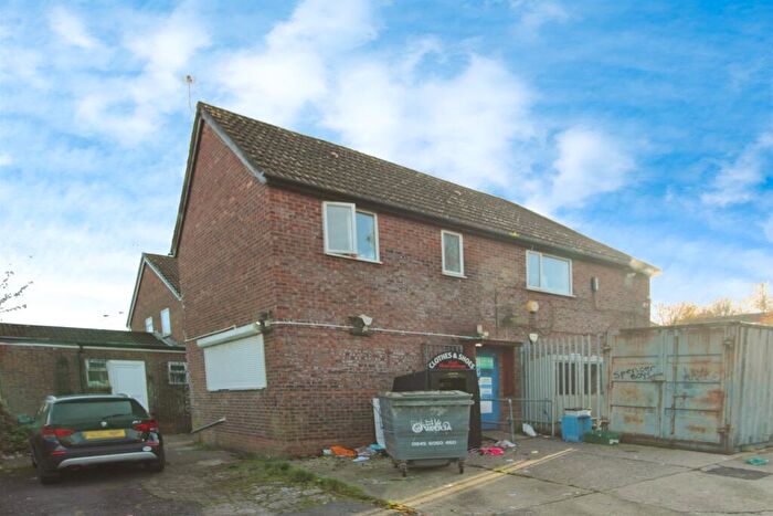 1 Bedroom Flat For Sale In Glyn Coed Road, Cardiff, CF23