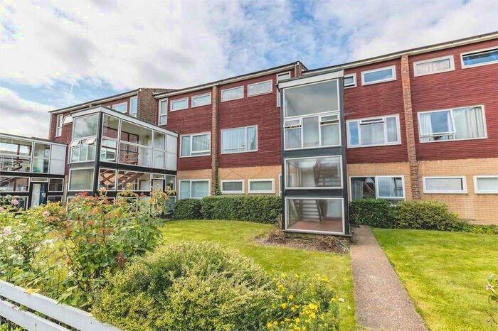 3 Bedroom Maisonette To Rent In Keensacre, Iver Heath, SL0